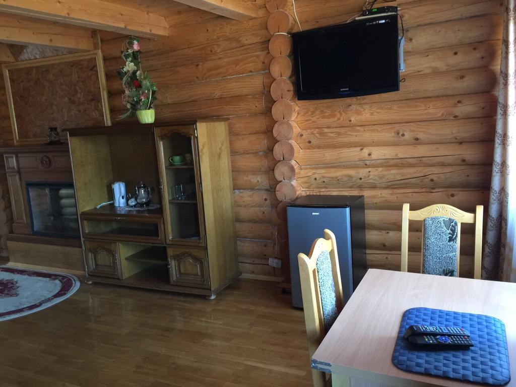 Privatna Sadiba Chalet Oryavchyk Exterior foto